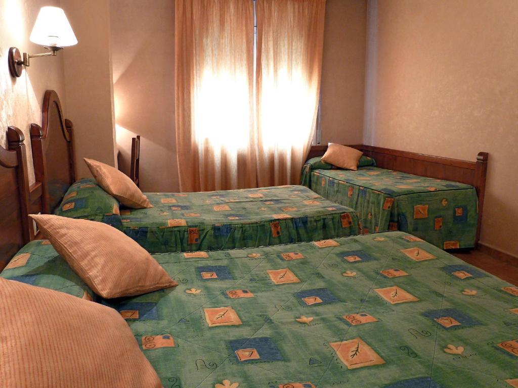 Hotel Bellpi Andorra la Vella Room photo