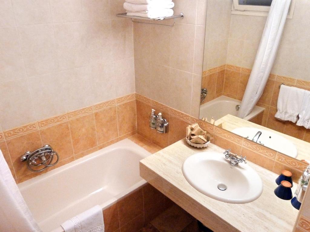 Hotel Bellpi Andorra la Vella Room photo
